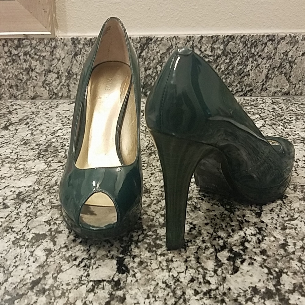 Shoes77 - Picture 3 of 3